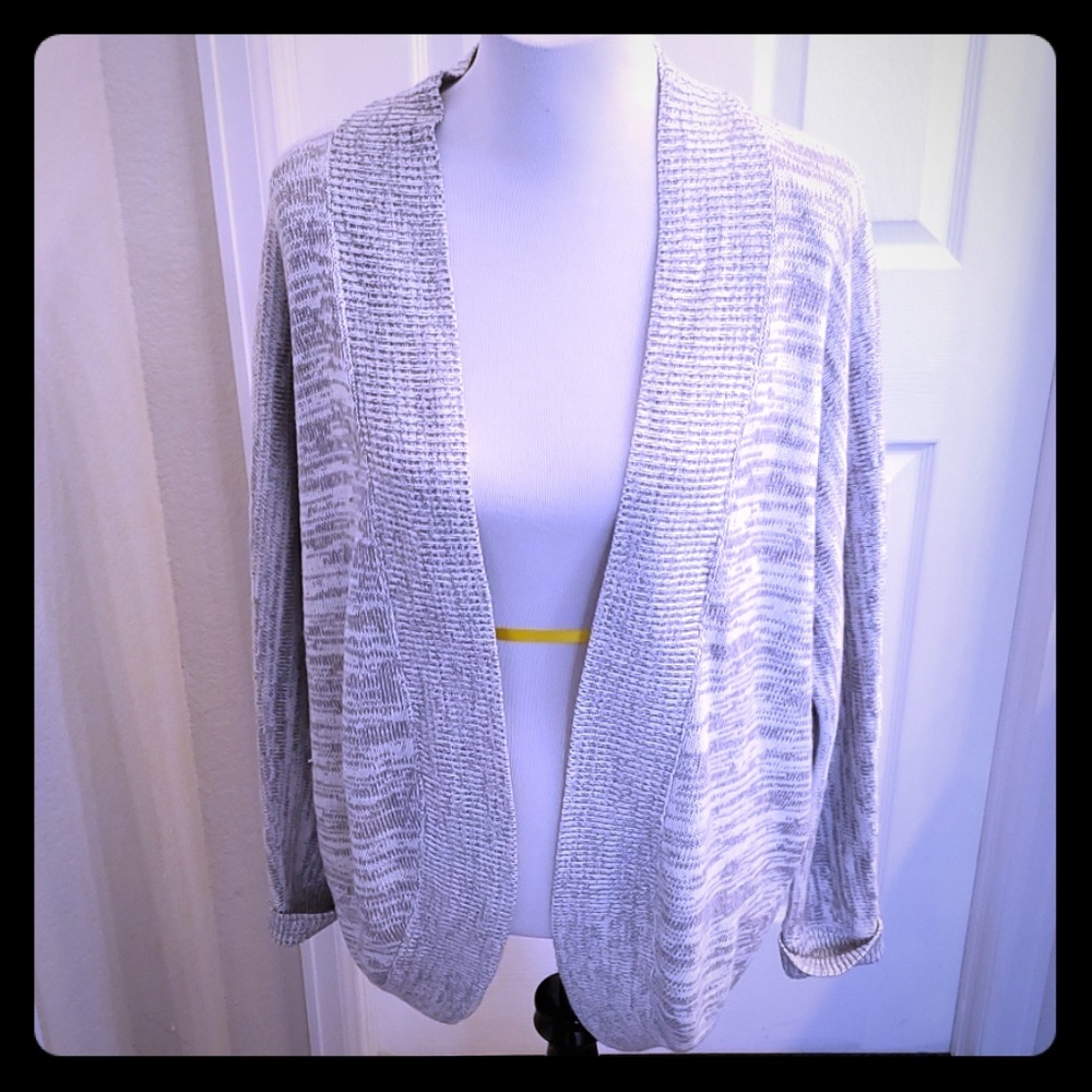 Alya Cardigan